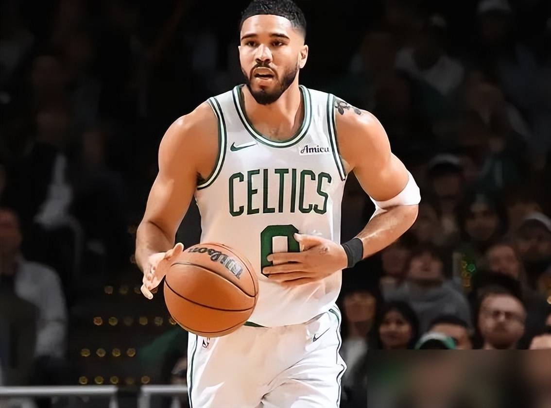 塔图姆在公牛比赛中突破纪录，战术调整引发热议！的简单介绍